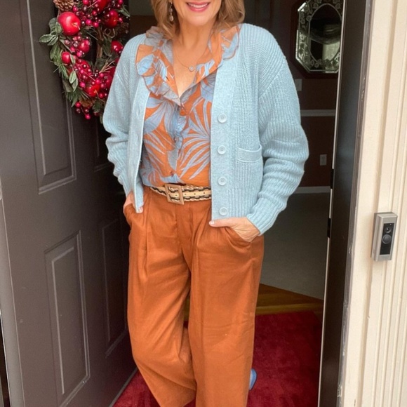 Cruise Crop Sample Sale - Picture 4 of 7